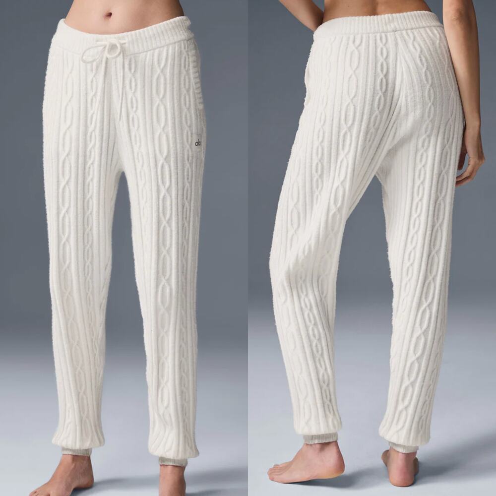 NWT Alo Yoga Cable Knit Winter Bliss Joggers in Ivory Size Medium